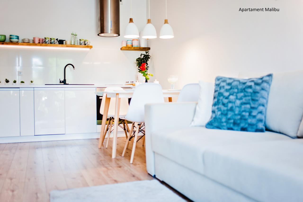 Apartamenty Homely Place - Parking 7 Poznań Buitenkant foto